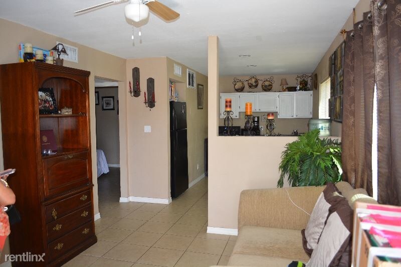 10202 N 9th Ave in Phoenix, AZ - Building Photo