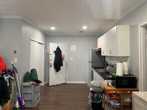 21-29 Audrey Ave in Oyster Bay, NY - Building Photo - Building Photo