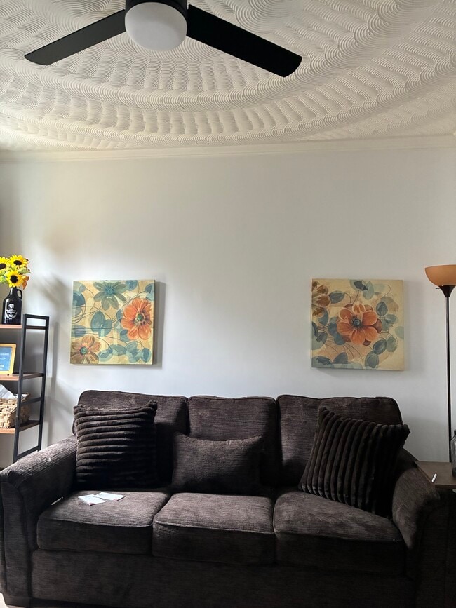 4633 Drum Point Ln in Chesapeake, VA - Foto de edificio - Building Photo