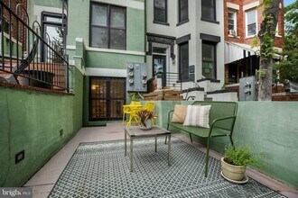 1317 Harvard St NW in Washington, DC - Building Photo - Building Photo