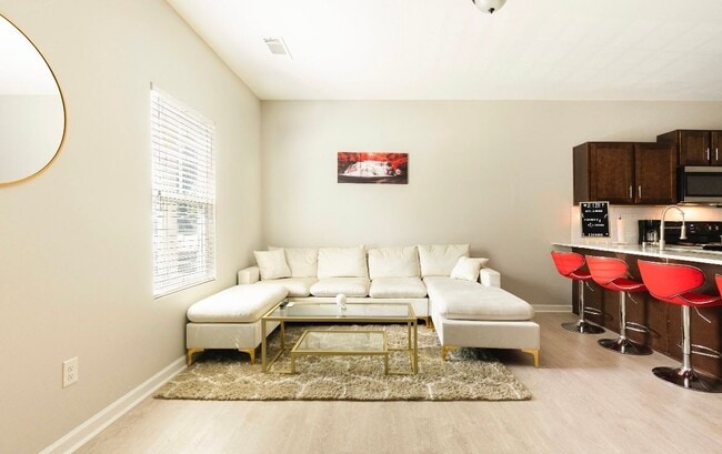 property at 4037 Braxton Pl SW