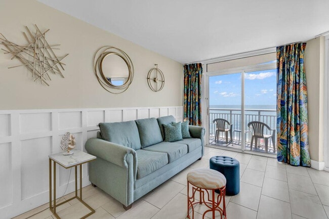 1708 N Ocean Blvd