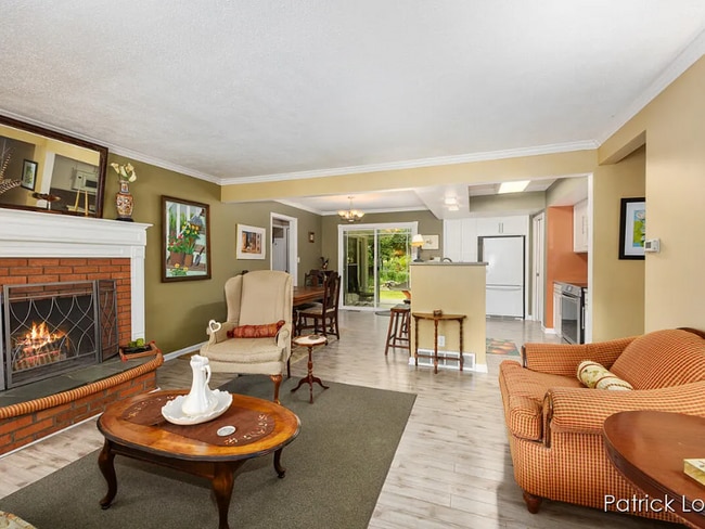 583 Kingsbury St NW in Grand Rapids, MI - Foto de edificio - Building Photo