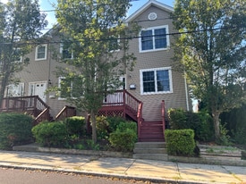 30 Grafton St in Providence, RI - Building Photo