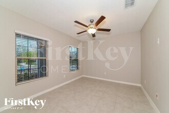 806 Timeless Moss Dr in Ruskin, FL - Building Photo - Building Photo