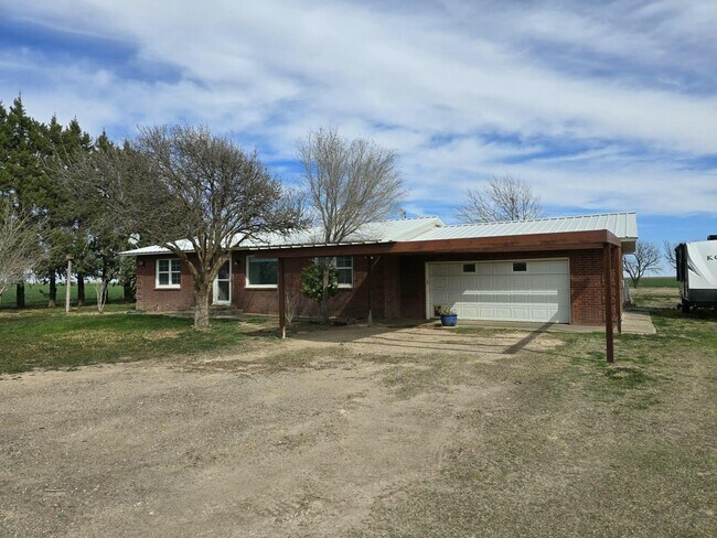 property at 3006 County Rd 3500