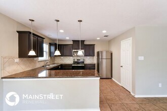 9651 Pleasanton Bluff in San Antonio, TX - Foto de edificio - Building Photo