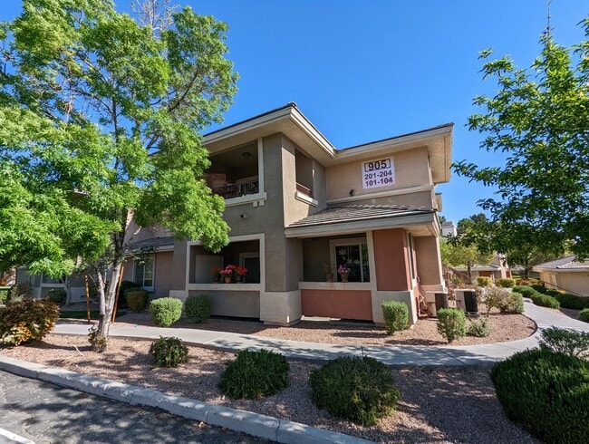 property at 905 Duckhorn Ct