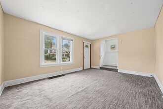 1242 Girard St in Akron, OH - Building Photo - Building Photo