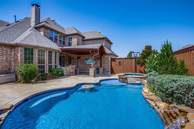 13336 Thornton Dr in Frisco, TX - Foto de edificio