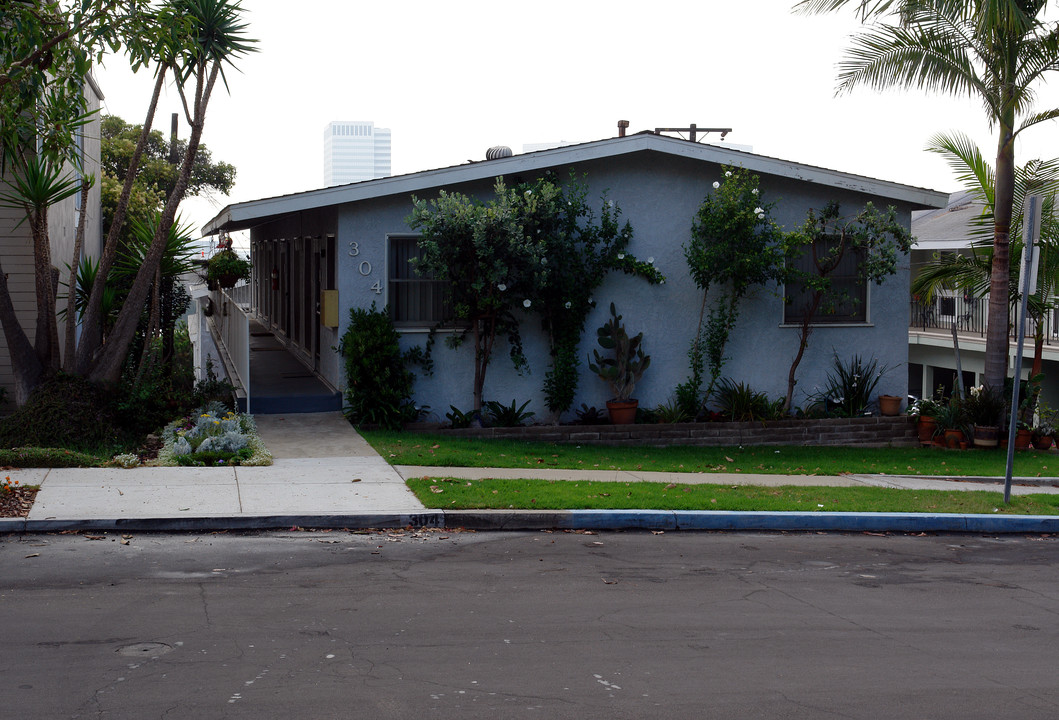 304 Maryland St in El Segundo, CA - Building Photo