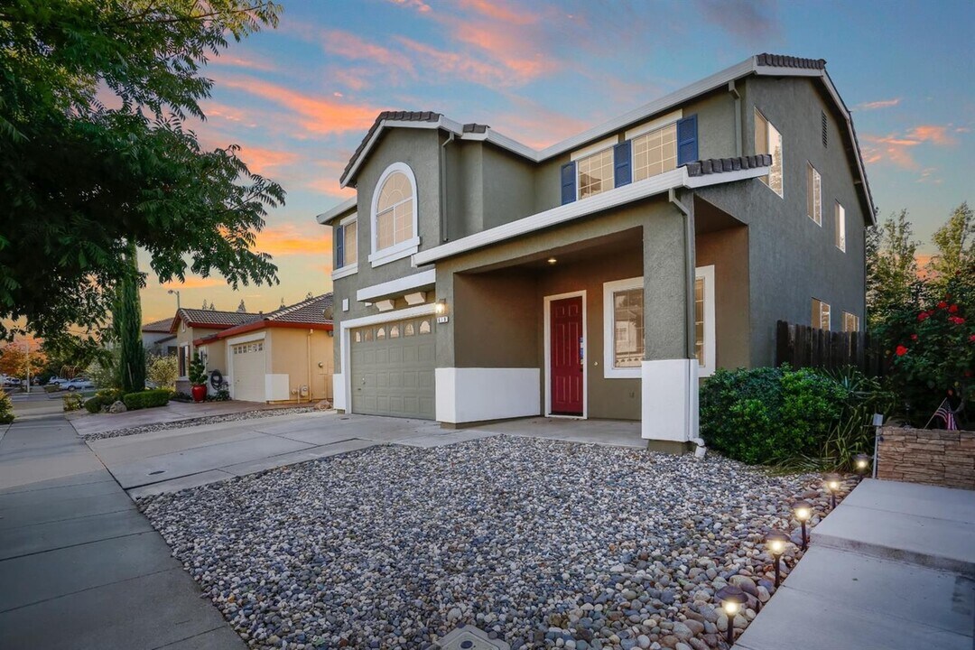 619 Bridgeford Dr in Roseville, CA - Building Photo