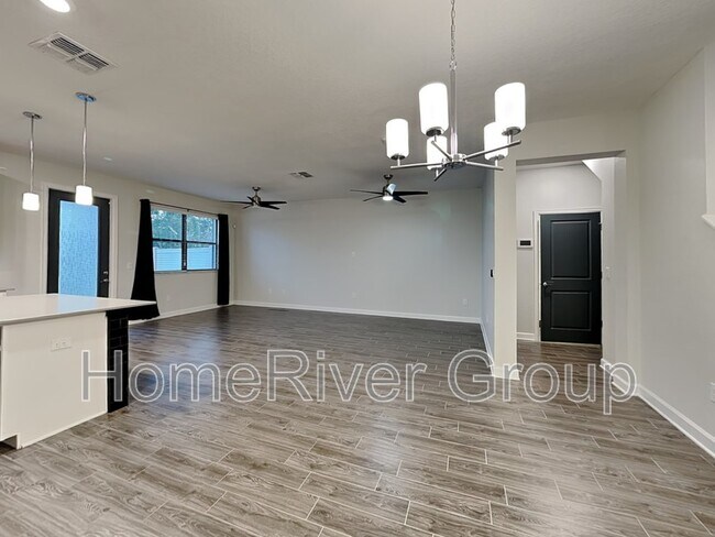 1231 Sandwedge St in Davenport, FL - Foto de edificio - Building Photo