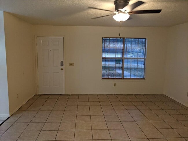 2010 Sycamore Pl in Springdale, AR - Building Photo - Building Photo