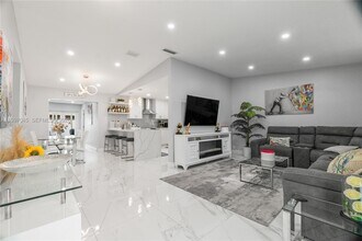 2222 SW 138th Ave in Miami, FL - Building Photo - Building Photo