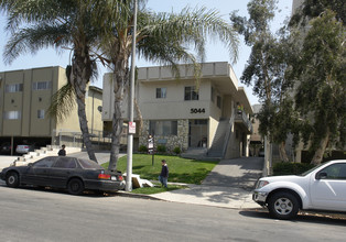 5044 Maplewood Ave in Los Angeles, CA - Building Photo - Building Photo