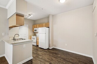 Lakeshore Villas in Humble, TX - Building Photo - Building Photo