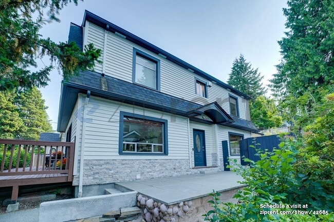 6541 20th Ave NE in Seattle, WA - Building Photo - Building Photo