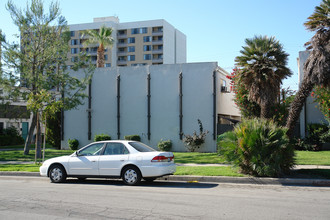 4028 W El Rancho Ave in Orange, CA - Building Photo - Building Photo