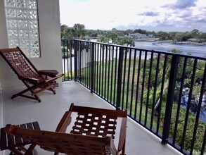 1701 Marina Isle Way in Jupiter, FL - Foto de edificio - Building Photo