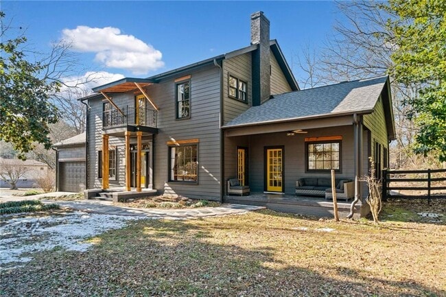 property at 634 S Main St