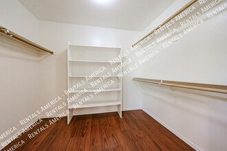 9202 W MacKenzie Dr in Phoenix, AZ - Building Photo - Building Photo