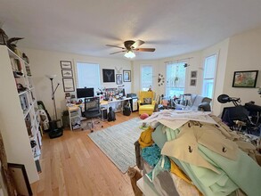 389 Columbia St, Unit 3 in Cambridge, MA - Foto de edificio - Building Photo
