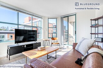 2 Townsend St in San Francisco, CA - Building Photo - Building Photo