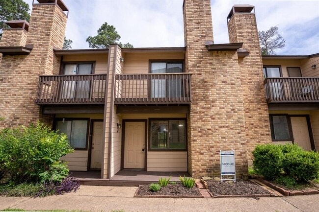 property at 2521 Crosstimbers St
