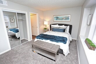 Breckinridge Apartments in Louisville, KY - Building Photo - Interior Photo