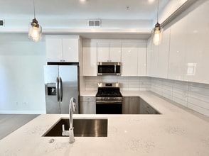 1421 N Franklin St, Unit 3 in Philadelphia, PA - Building Photo - Building Photo