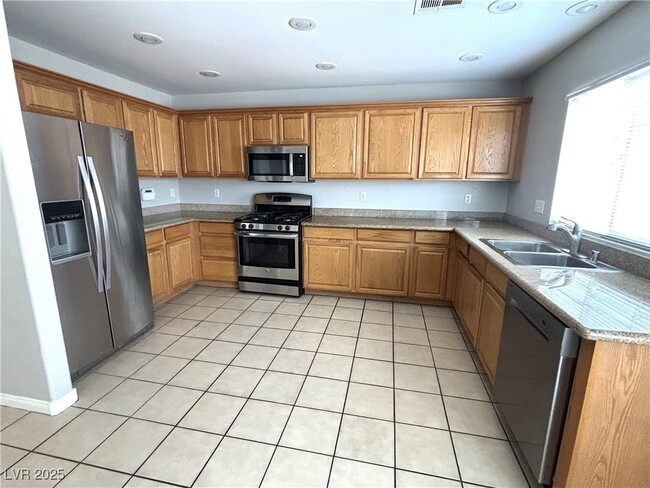 property at 2756 Fountain Vista Ln