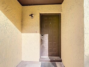 571 Hunter Cir in Kissimmee, FL - Building Photo - Building Photo