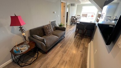 351 Mangels Ave in San Francisco, CA - Building Photo - Building Photo