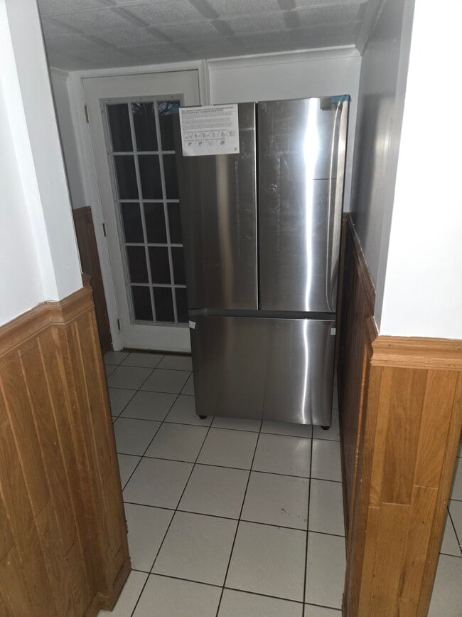 1727 Monroe Ave in Dunmore, PA - Building Photo - Building Photo