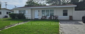 1143 W 23rd St in West Palm Beach, FL - Building Photo