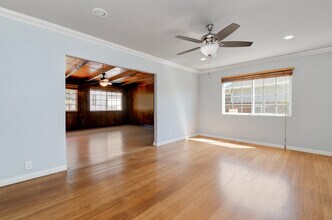 2363 Fleetwood St in San Diego, CA - Foto de edificio - Building Photo