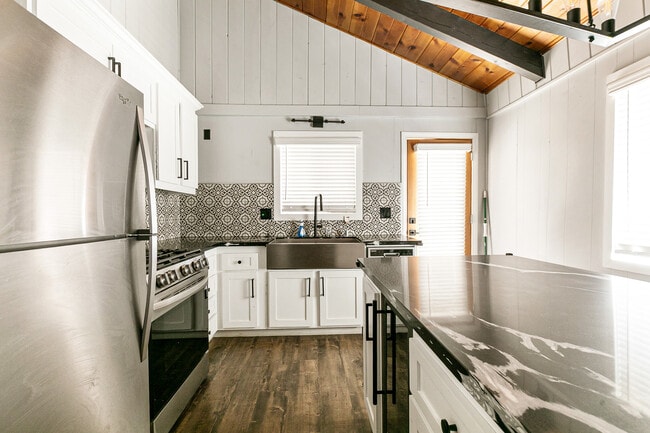 108 Greenspot Blvd in Big Bear, CA - Building Photo - Building Photo