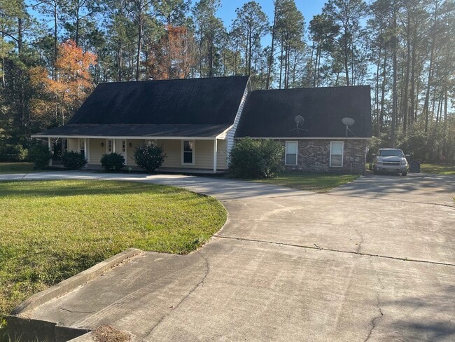 212 Lexington Dr in Mandeville, LA - Building Photo - Building Photo