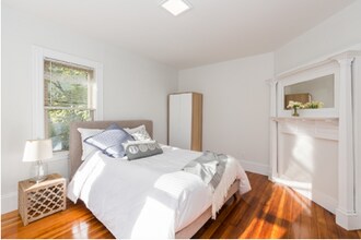 12 Stone Ave, Unit 3 in Somerville, MA - Foto de edificio - Building Photo