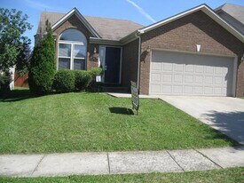 2561 Spring Valley Loop in Lexington, KY - Building Photo