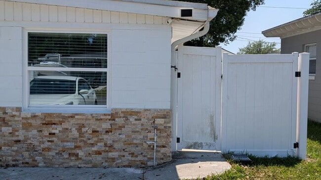 1844 Brando Dr in Orlando, FL - Foto de edificio - Building Photo