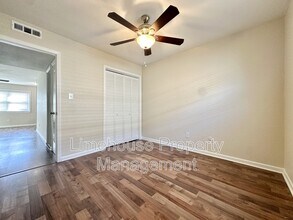 909 Leisure Square in Virginia Beach, VA - Building Photo - Building Photo