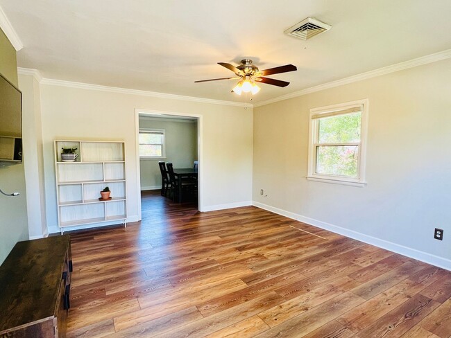 4000 Mayflower Rd in Norfolk, VA - Building Photo - Building Photo