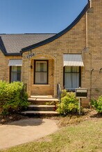 2708 NW 11th St in Oklahoma City, OK - Building Photo - Building Photo