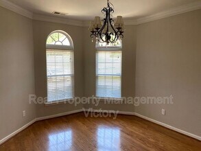 981 Narrows Point Dr in Birmingham, AL - Building Photo - Building Photo