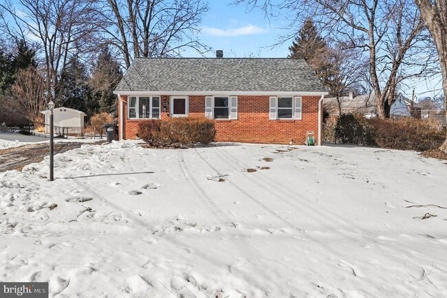 1828 Olmstead Dr in Falls Church, VA - Building Photo - Building Photo