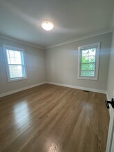 44 Iffley Rd, Unit 2 in Boston, MA - Building Photo - Building Photo