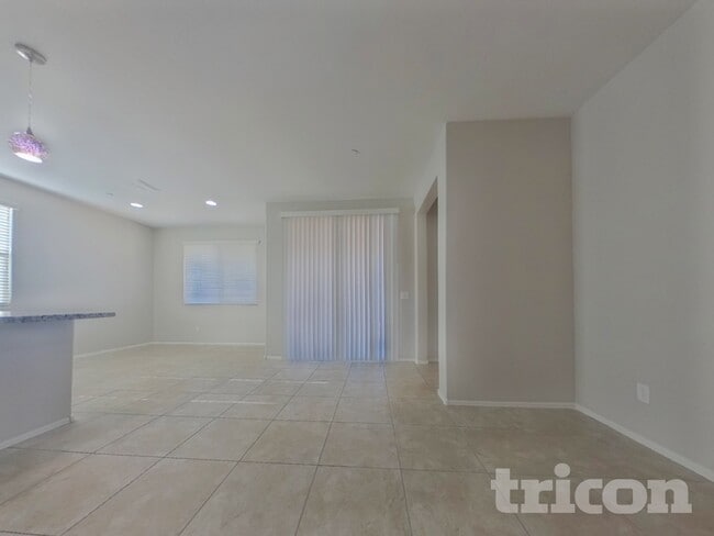 21195 W Palm Ln, Unit 2101 in Buckeye, AZ - Building Photo - Building Photo