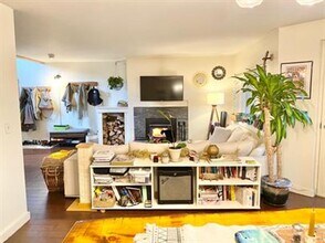 71 E Redrock Dr in Burlington, VT - Building Photo - Building Photo